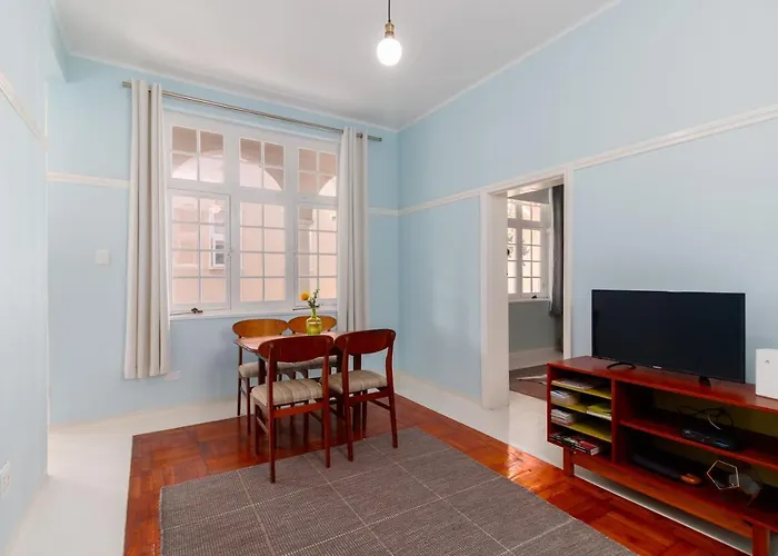 Cape Town Historical Victoria Court Apartment