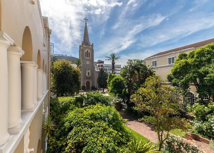 Cape Town Historical Victoria Court Apartment